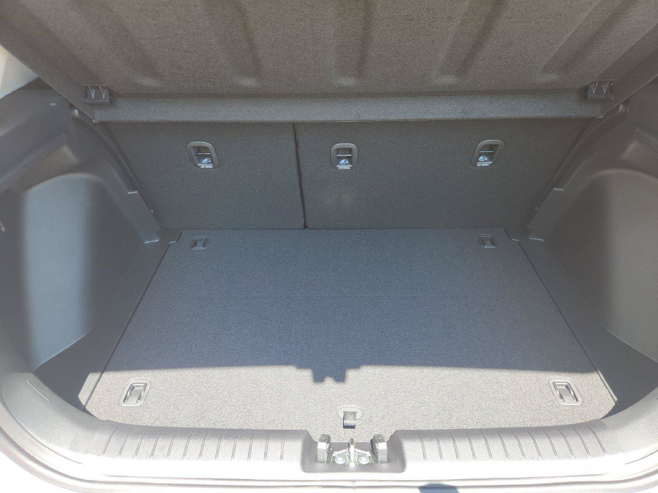New 2026 Hyundai Venue SEL FWD image 31