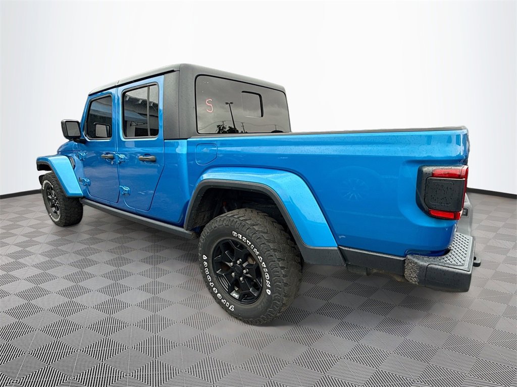 Used 2021 Jeep Gladiator Willys image 10
