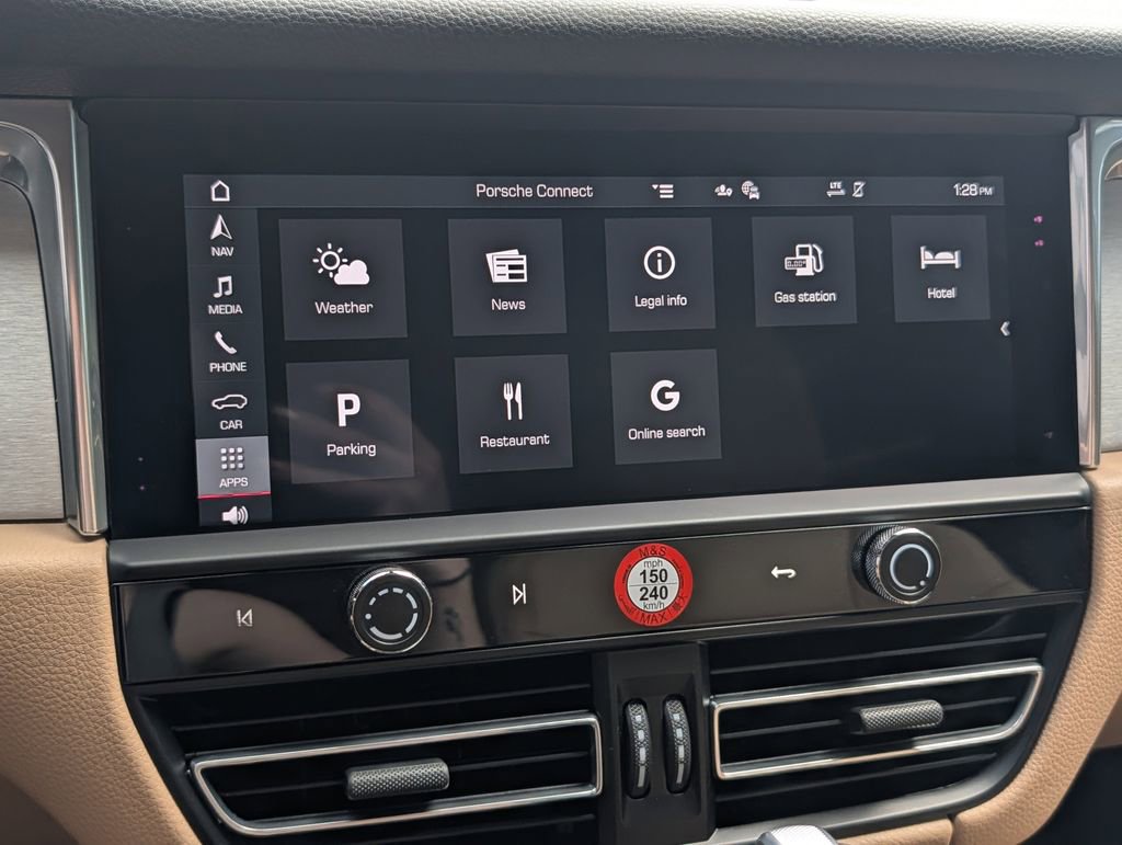 Used 2025 Porsche Macan S image 13