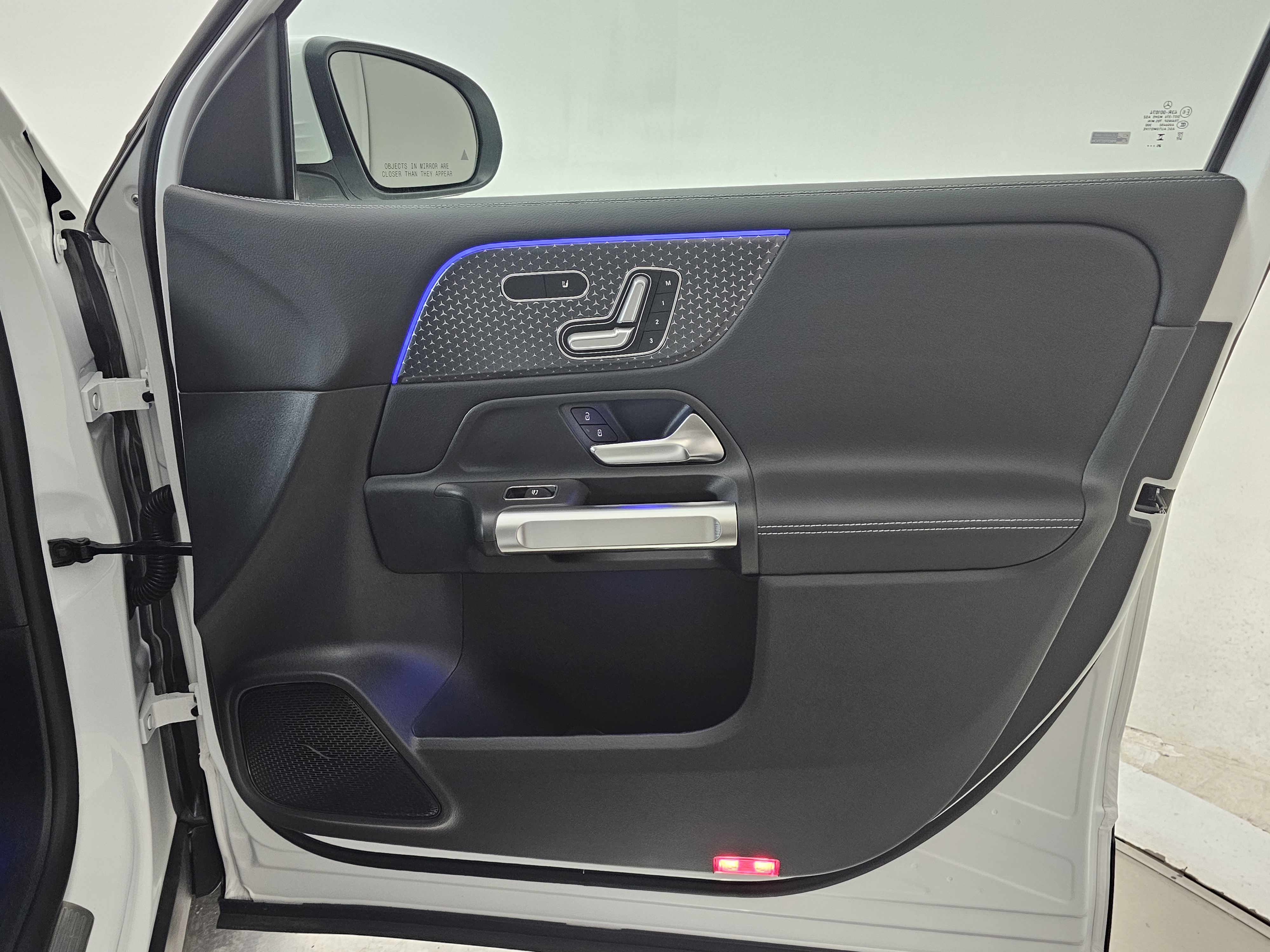 New 2026 Mercedes-Benz GLB 250 4MATIC image 19