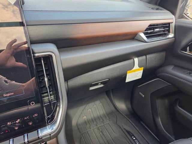 New 2026 GMC Yukon XL Denali w/ Denali Reserve Package AWD/4WD image 28