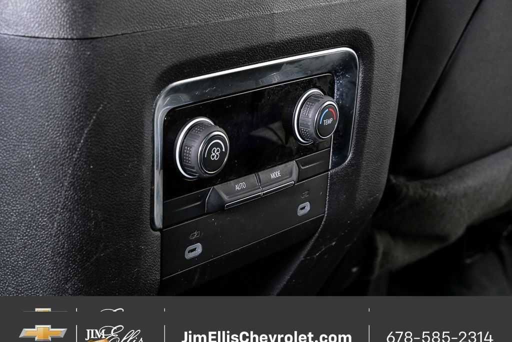 Certified 2024 Chevrolet Suburban LT RWD image 20