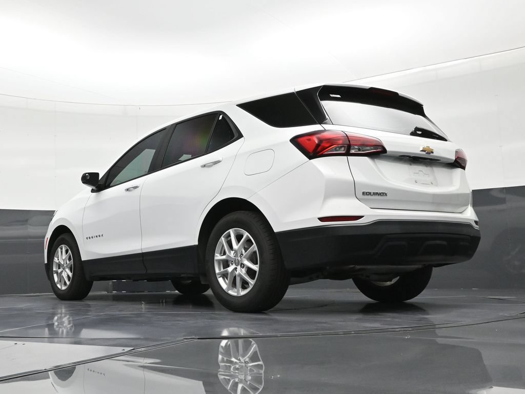 Used 2022 Chevrolet Equinox LS FWD image 22