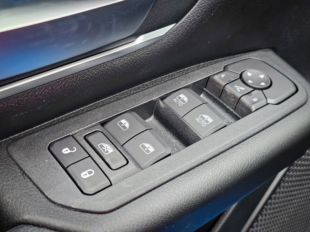 New 2026 RAM 1500 4x4 Crew Cab image 11