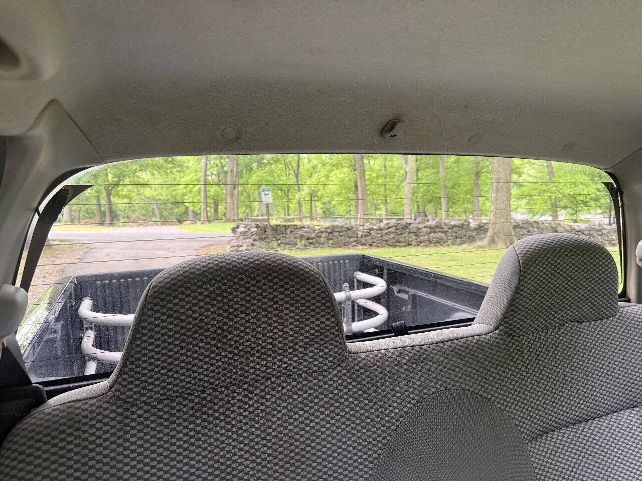 Used 2002 Nissan Frontier SE AWD/4WD image 90