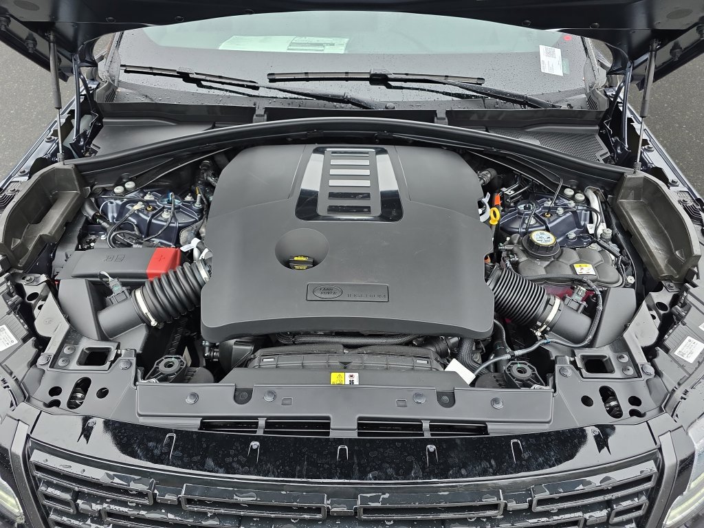 New 2026 Land Rover Range Rover Velar Dynamic SE AWD/4WD image 32