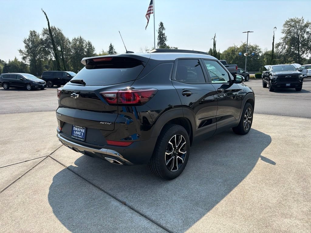 Used 2024 Chevrolet TrailBlazer ACTIV w/ Convenience Package AWD/4WD image 6