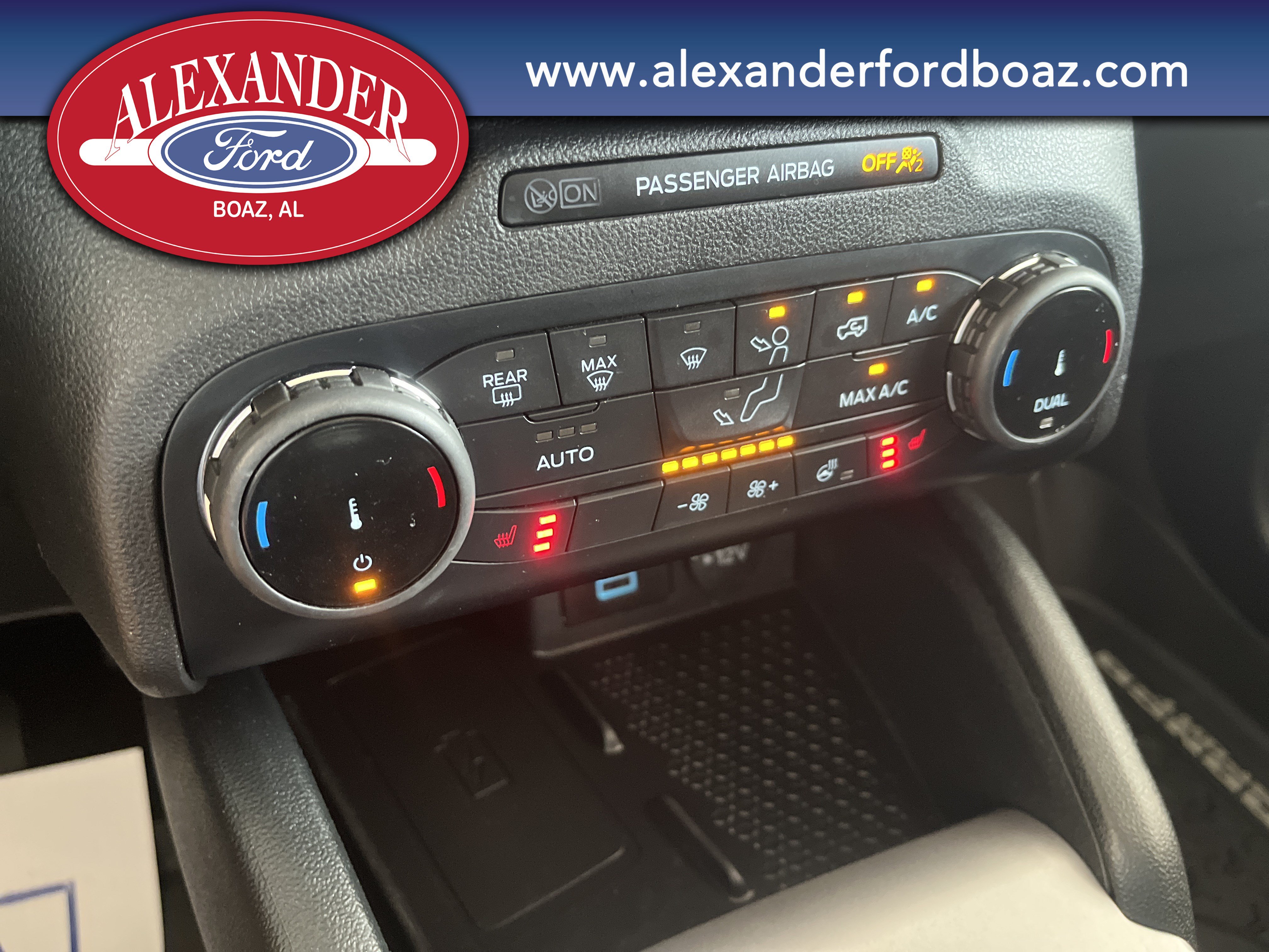 Used 2022 Ford Bronco Sport Outer Banks w/ Tech Package AWD/4WD image 20