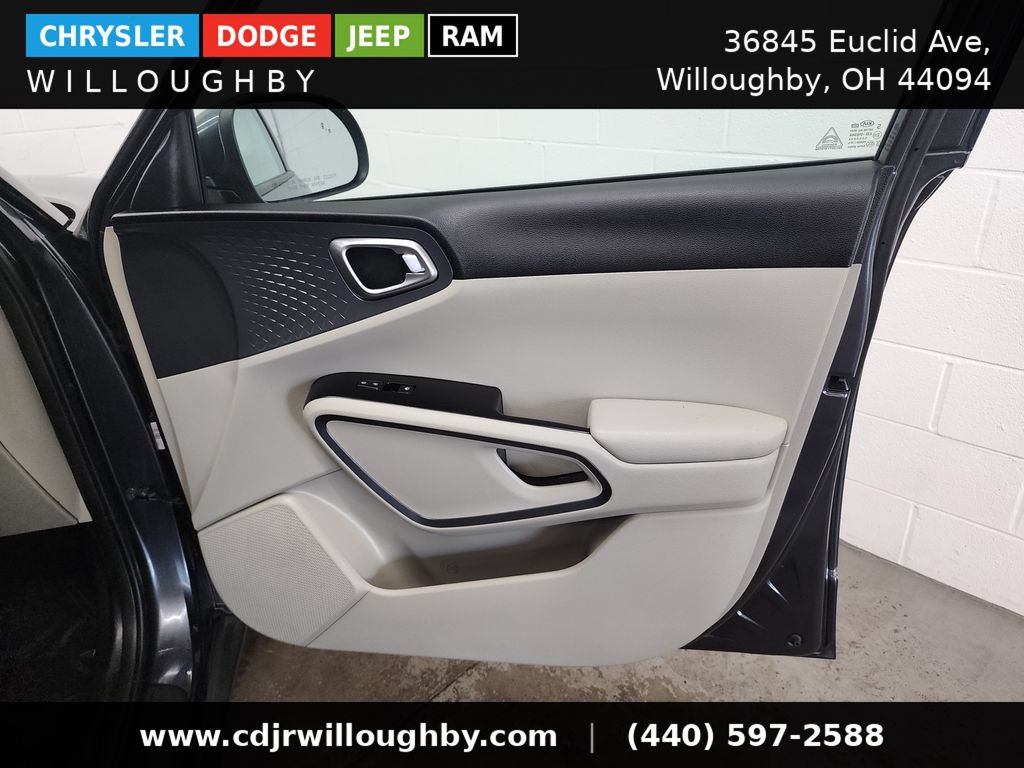 Used 2021 Kia Soul EX FWD image 35