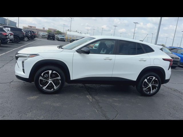 Certified 2024 Chevrolet Trax RS w/ Driver Confidence Package FWD image 5
