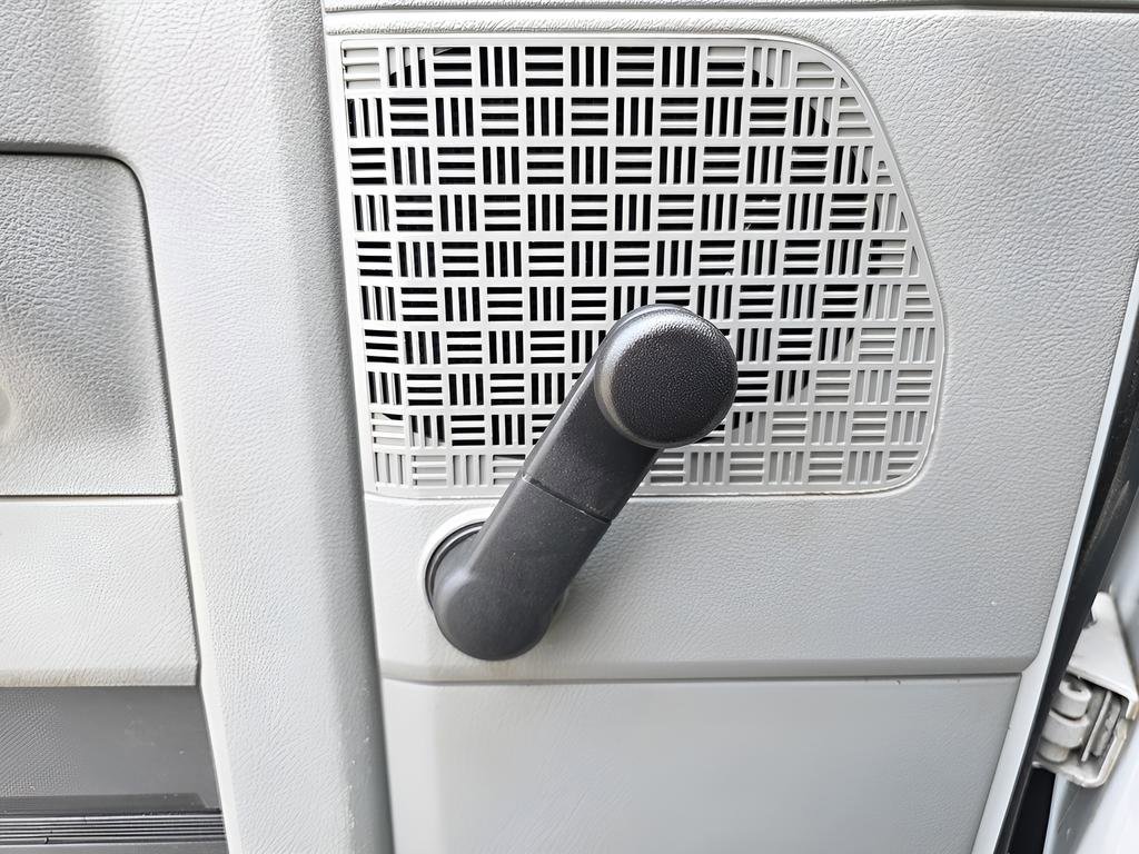 Used 2019 Ford E-350 and Econoline 350 Super Duty image 17