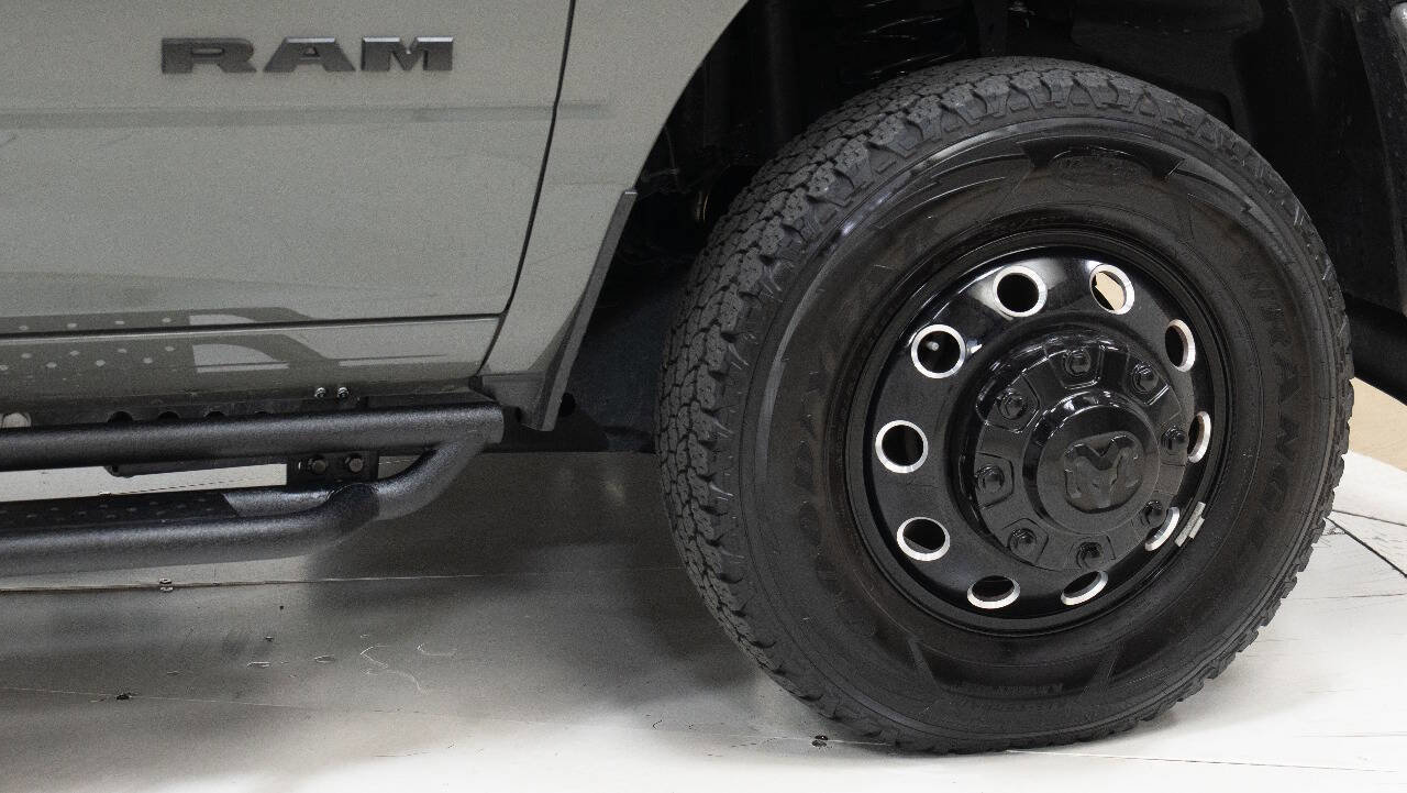 Used 2026 RAM 3500 Laramie w/ Night Edition AWD/4WD image 89