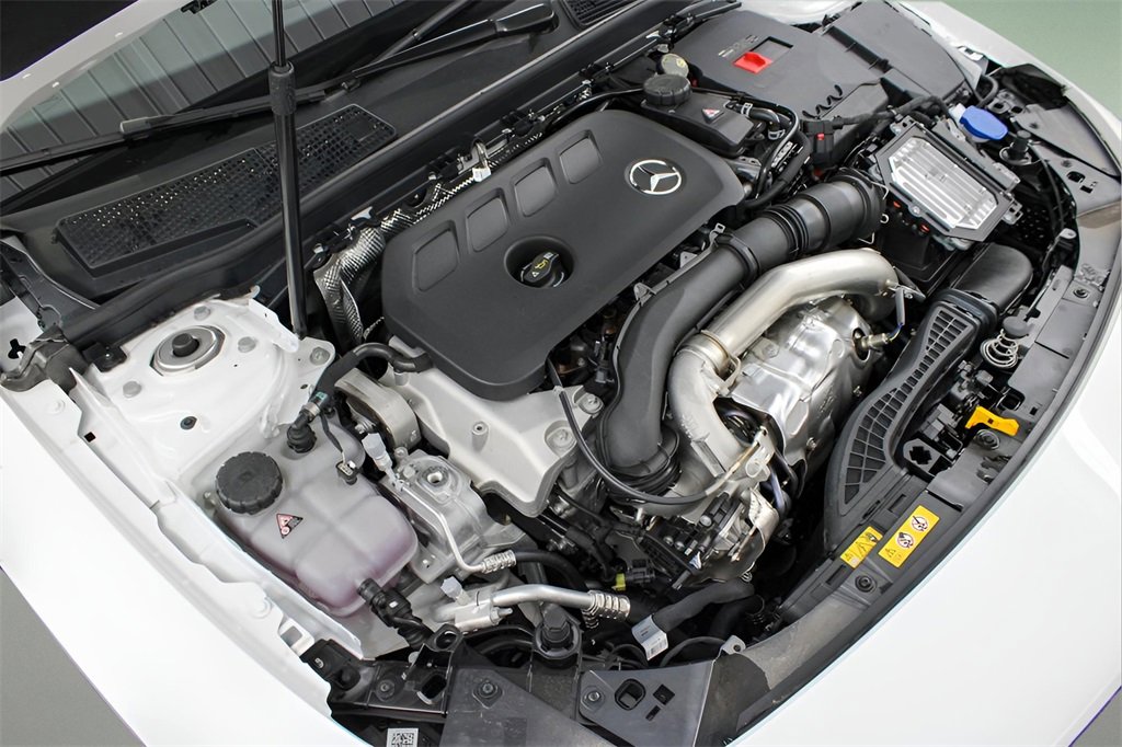 Used 2025 Mercedes-Benz CLA 250 image 30