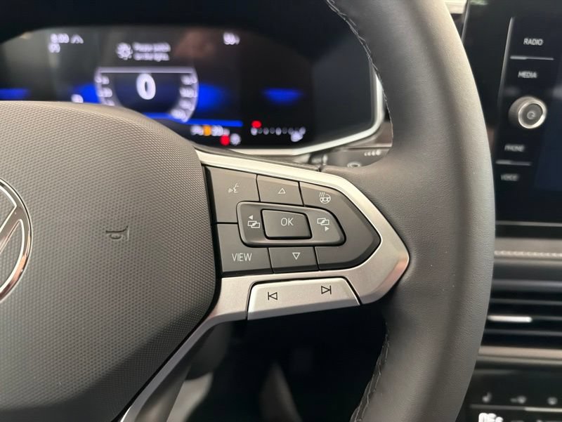 New 2026 Volkswagen Taos SE AWD/4WD image 11