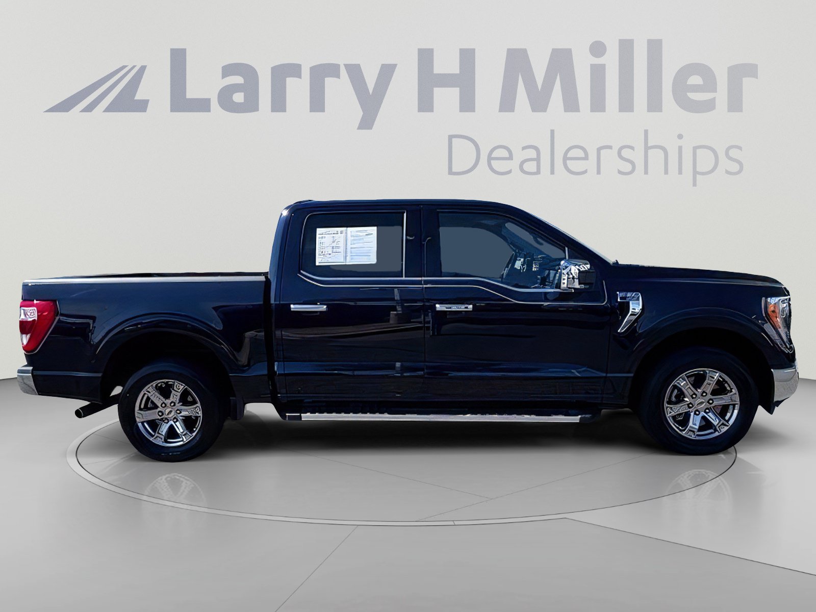 Used 2023 Ford F150 Lariat RWD image 8