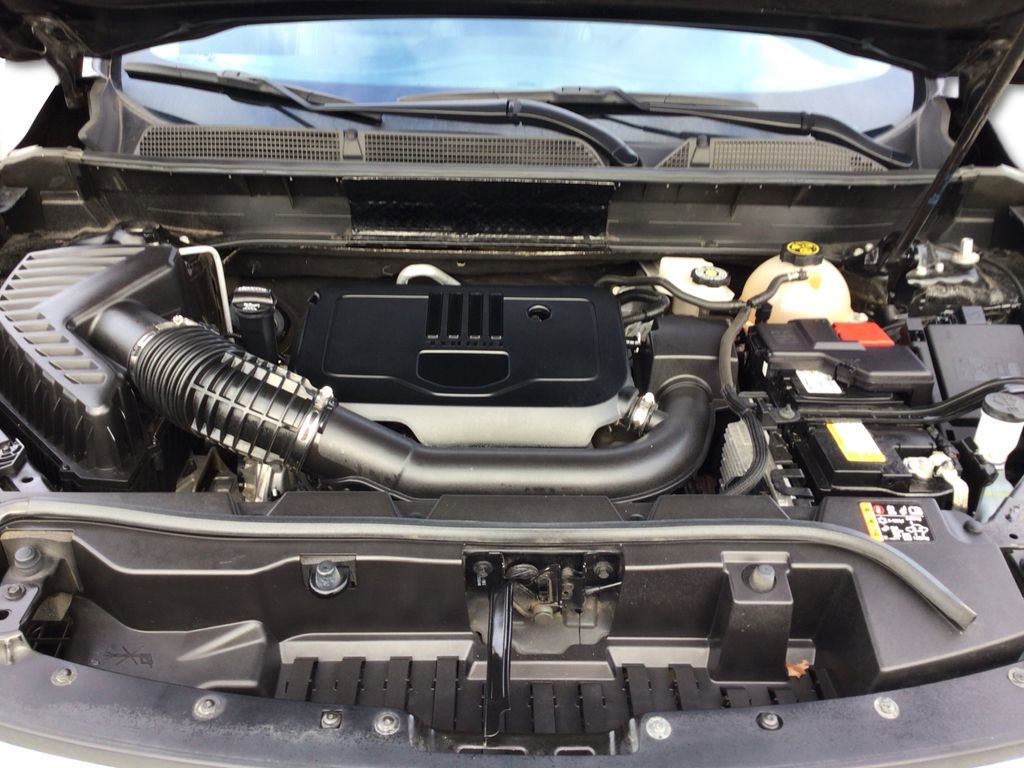 Used 2023 GMC Acadia SLT image 11