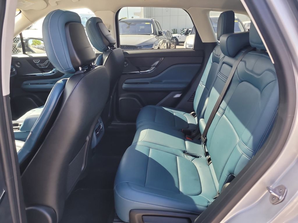 Certified 2020 Lincoln Corsair Reserve w/ Equipment Group 202A image 11