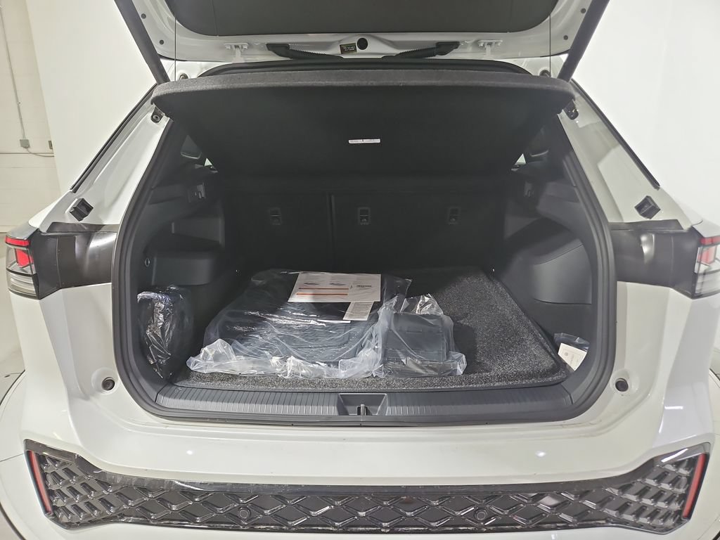 New 2026 Volkswagen Tiguan SEL R-Line AWD/4WD image 23