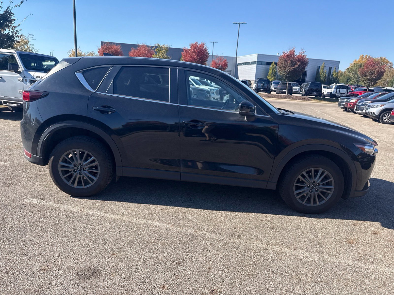 Used 2017 MAZDA CX-5 Touring AWD/4WD image 4