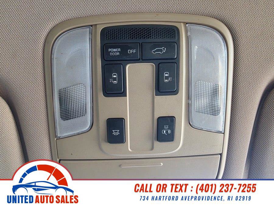 Used 2017 Kia Sedona EX FWD image 27