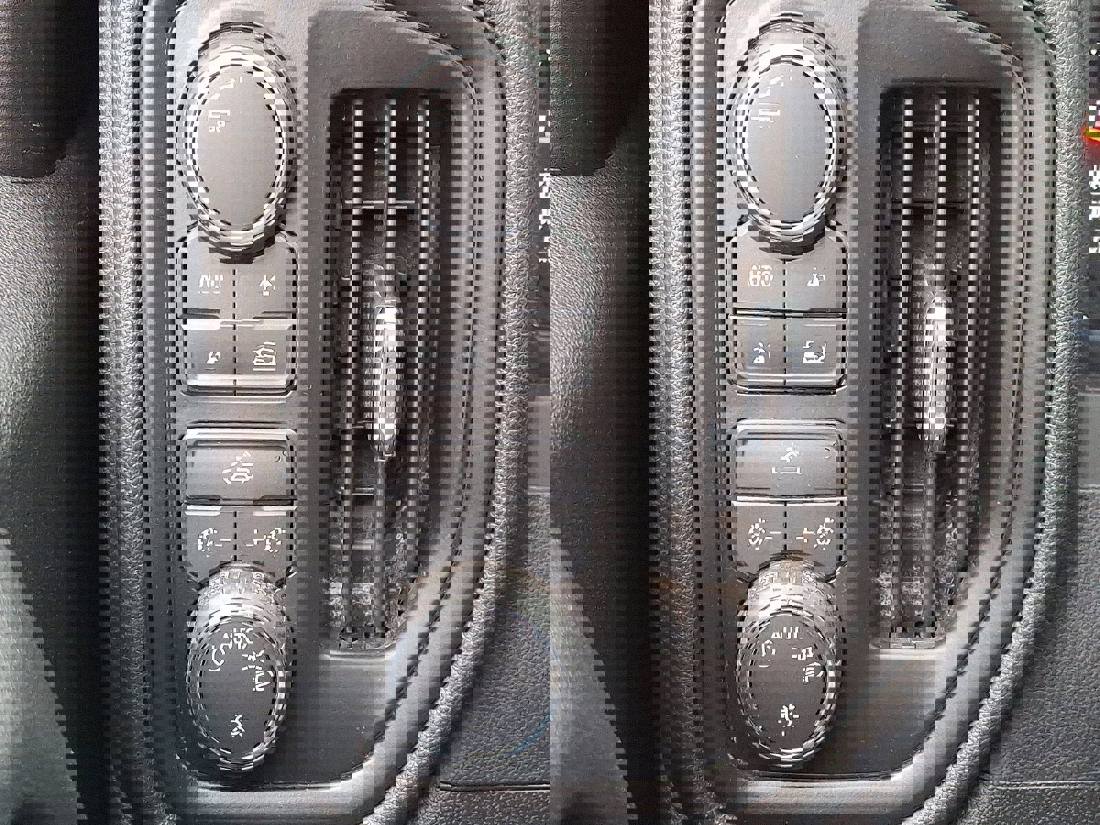 Used 2022 Chevrolet Silverado 1500 Custom image 20