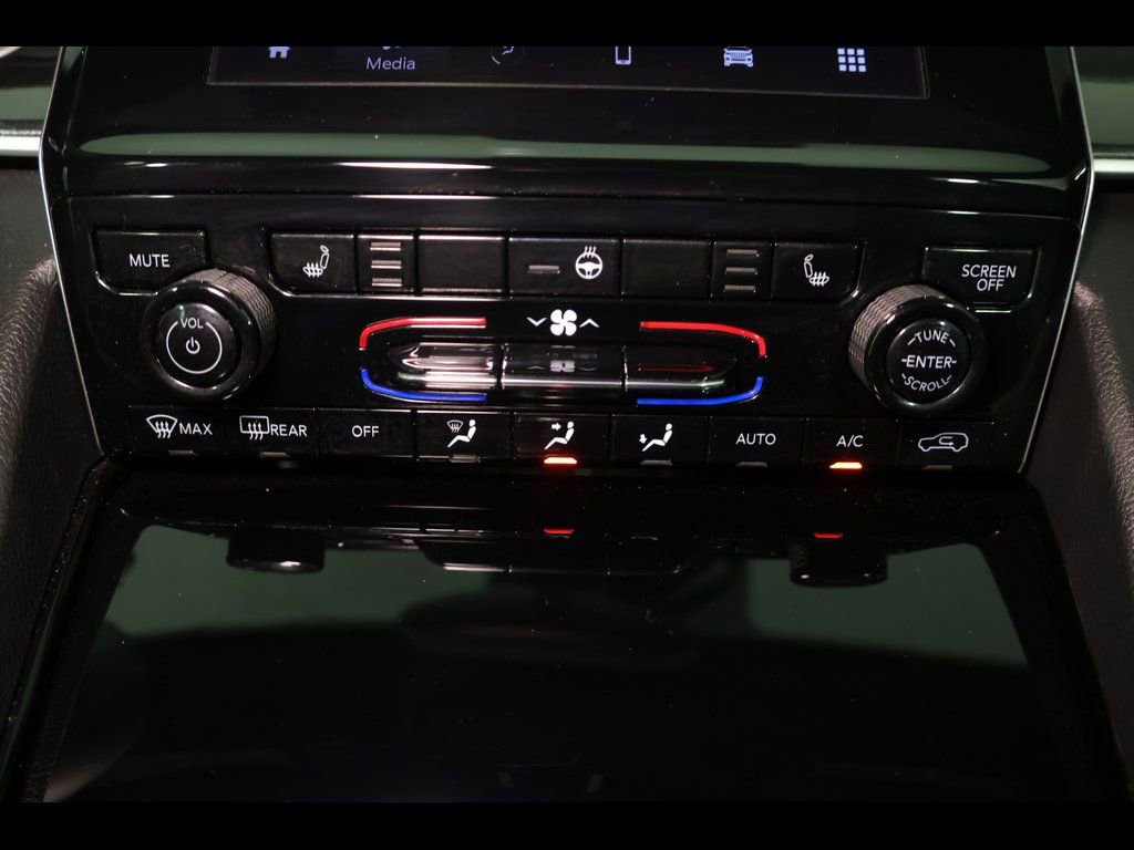 Used 2022 Jeep Grand Cherokee Altitude image 25