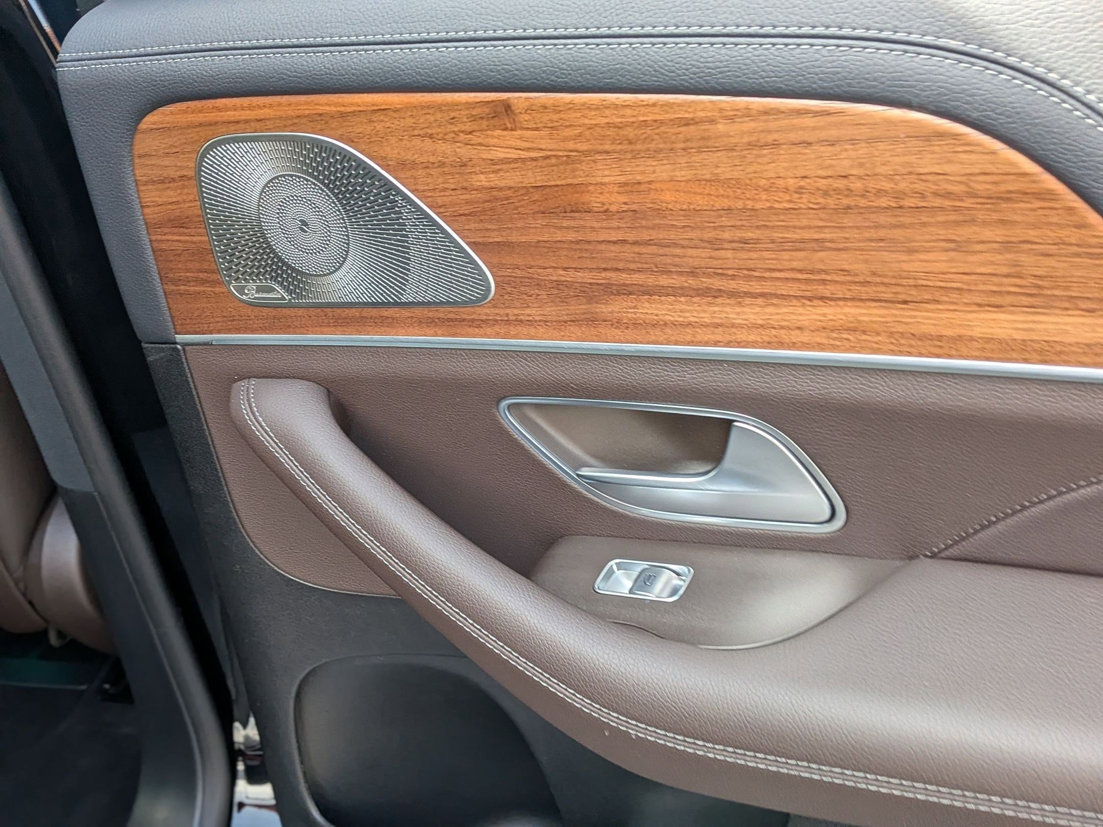 Used 2023 Mercedes-Benz GLE 350 4MATIC image 33