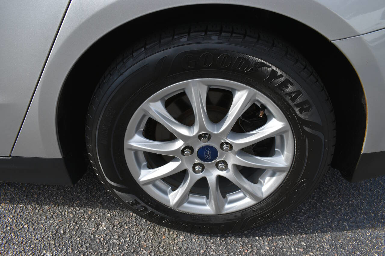 Used 2016 Ford Fusion S image 37