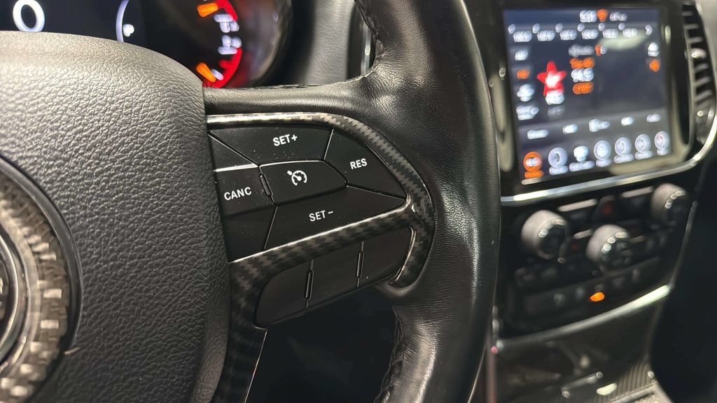 Used 2021 Jeep Grand Cherokee Altitude AWD/4WD image 23