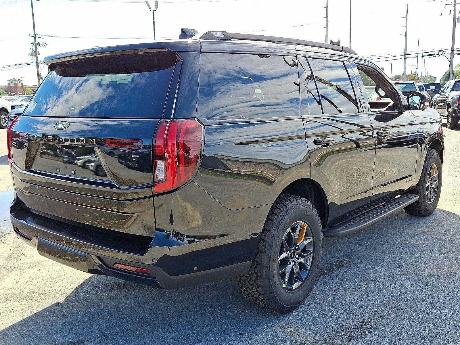 New 2025 Ford Expedition Tremor image 3