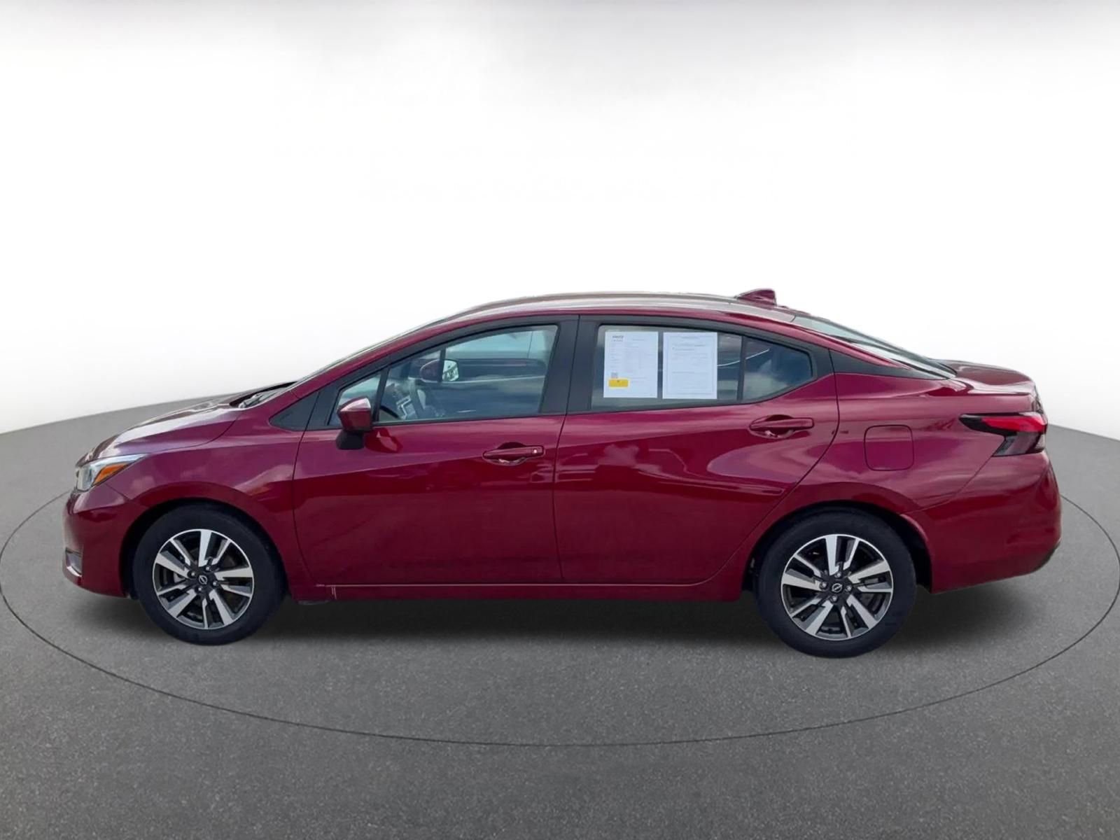 Used 2025 Nissan Versa SV image 7