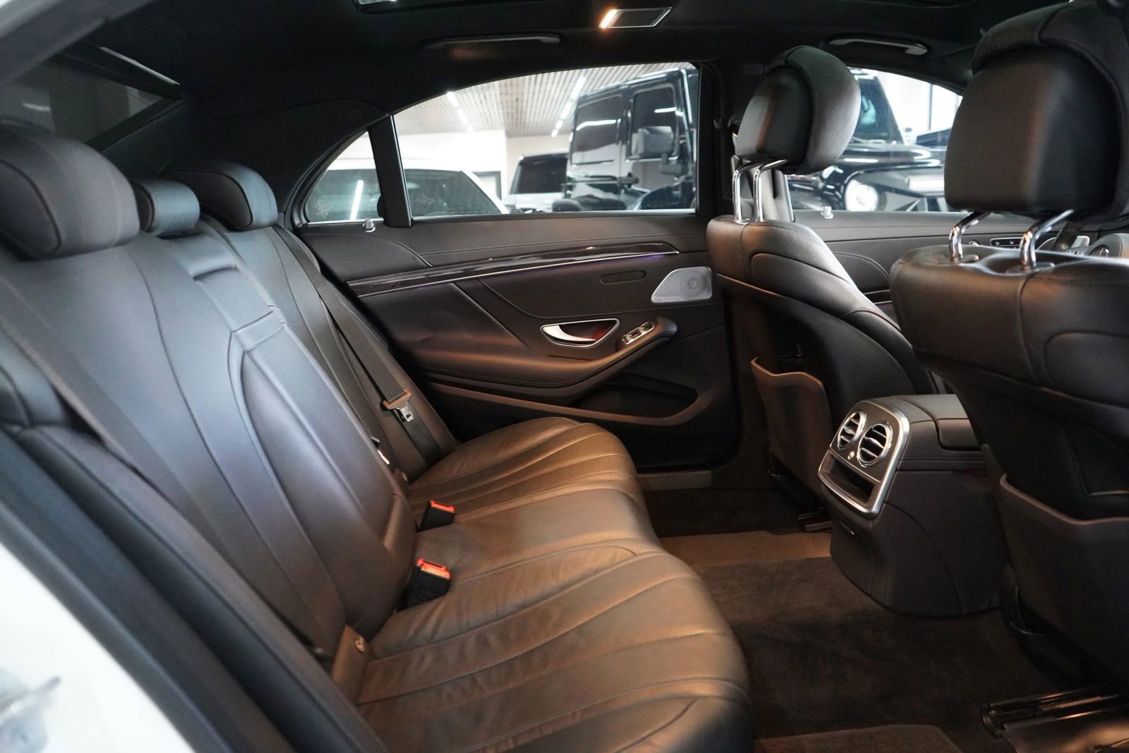 Used 2019 Mercedes-Benz S 450 Sedan image 20