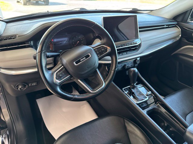 Used 2022 Jeep Compass Limited AWD/4WD image 14