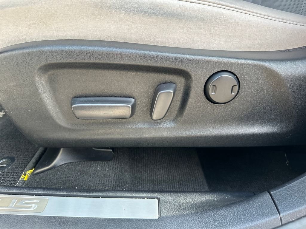 Used 2020 Lexus RX 450h AWD w/ Premium Package image 19