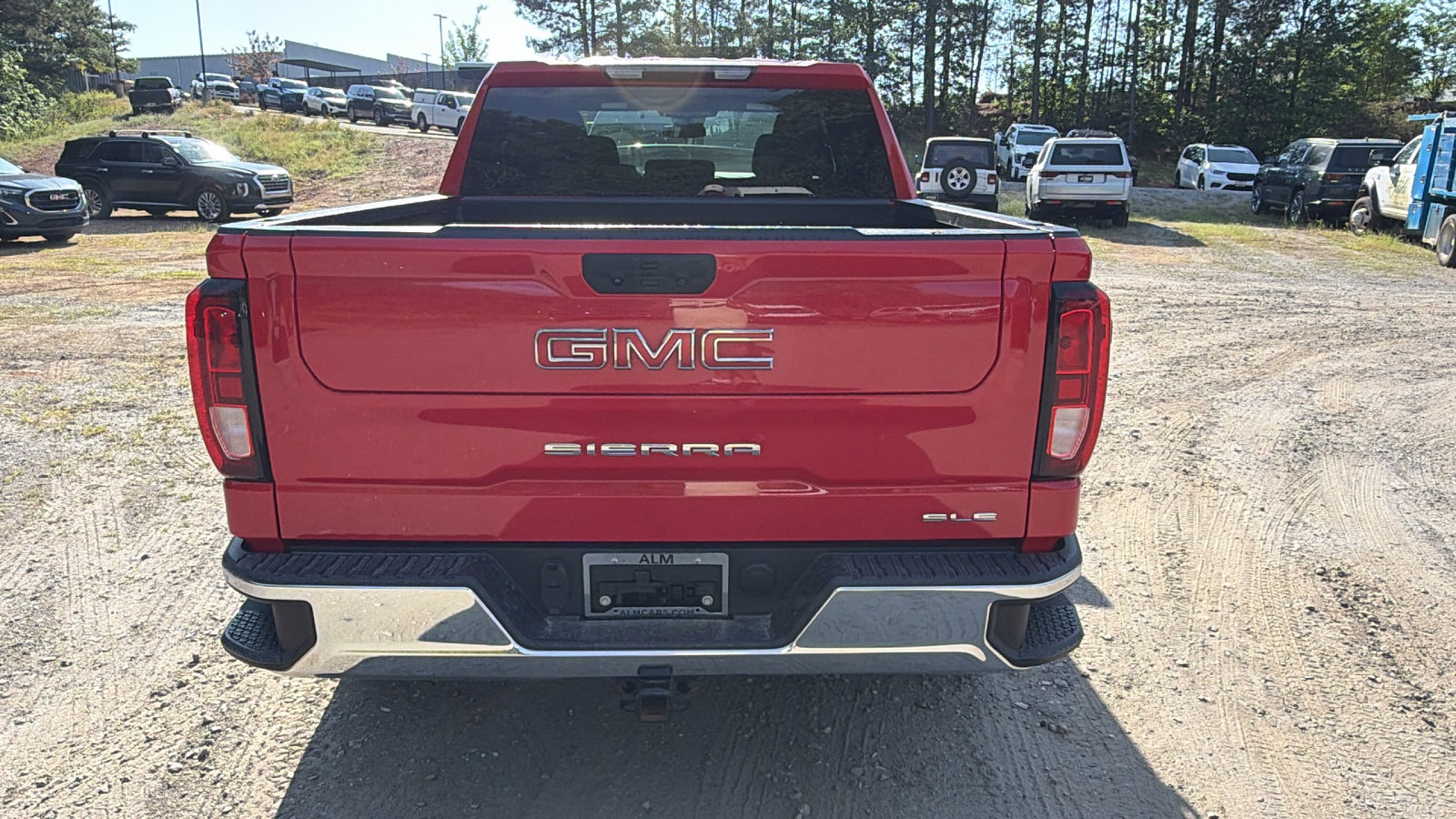 Used 2023 GMC Sierra 1500 SLE AWD/4WD image 9