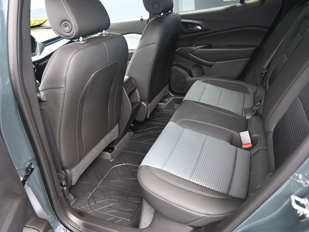 New 2025 Chevrolet Trax LT w/ Driver Confidence Package image 16