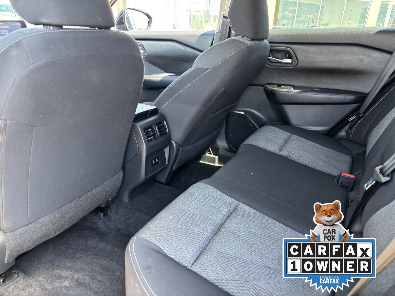 Used 2025 Nissan Rogue SV FWD image 18