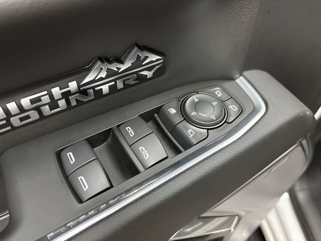 Used 2022 Chevrolet Silverado 1500 High Country w/ High Country Premium Package image 11