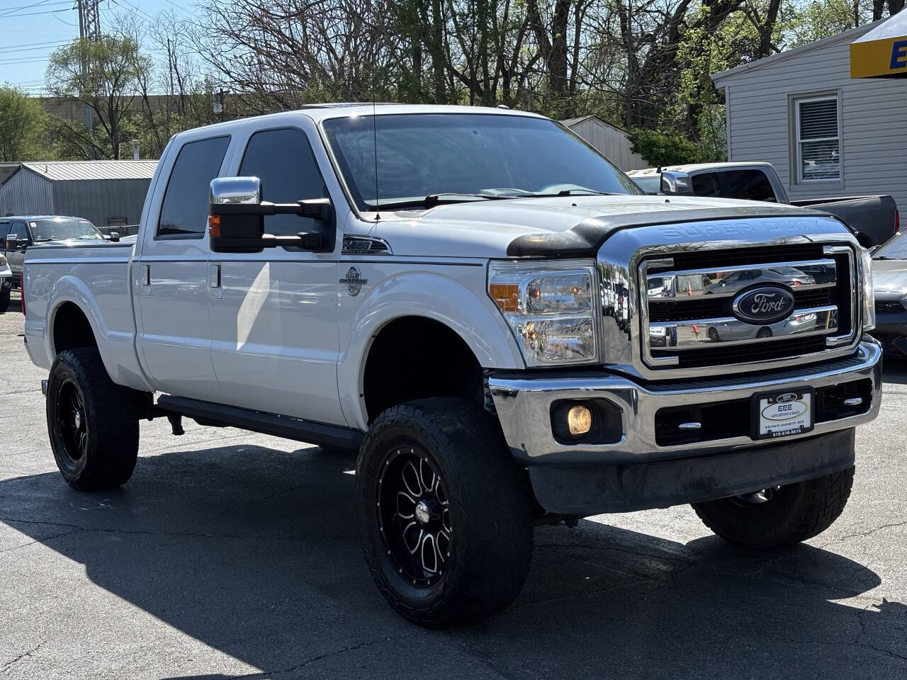 Used 2015 Ford F350 Lariat w/ Lariat Chrome Package image 2