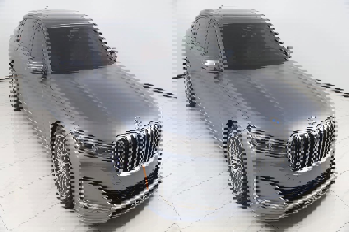 Used 2022 BMW ALPINA B7 xDrive w/ Luxury Rear Seating Package image 80