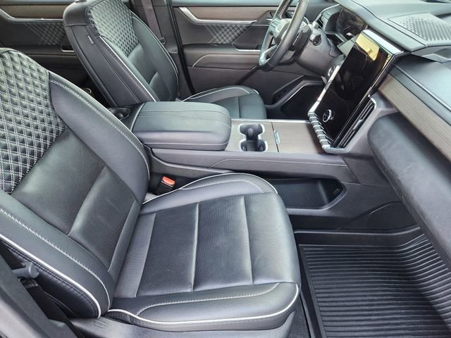 Used 2024 GMC Acadia Denali w/ Super Cruise Package image 11