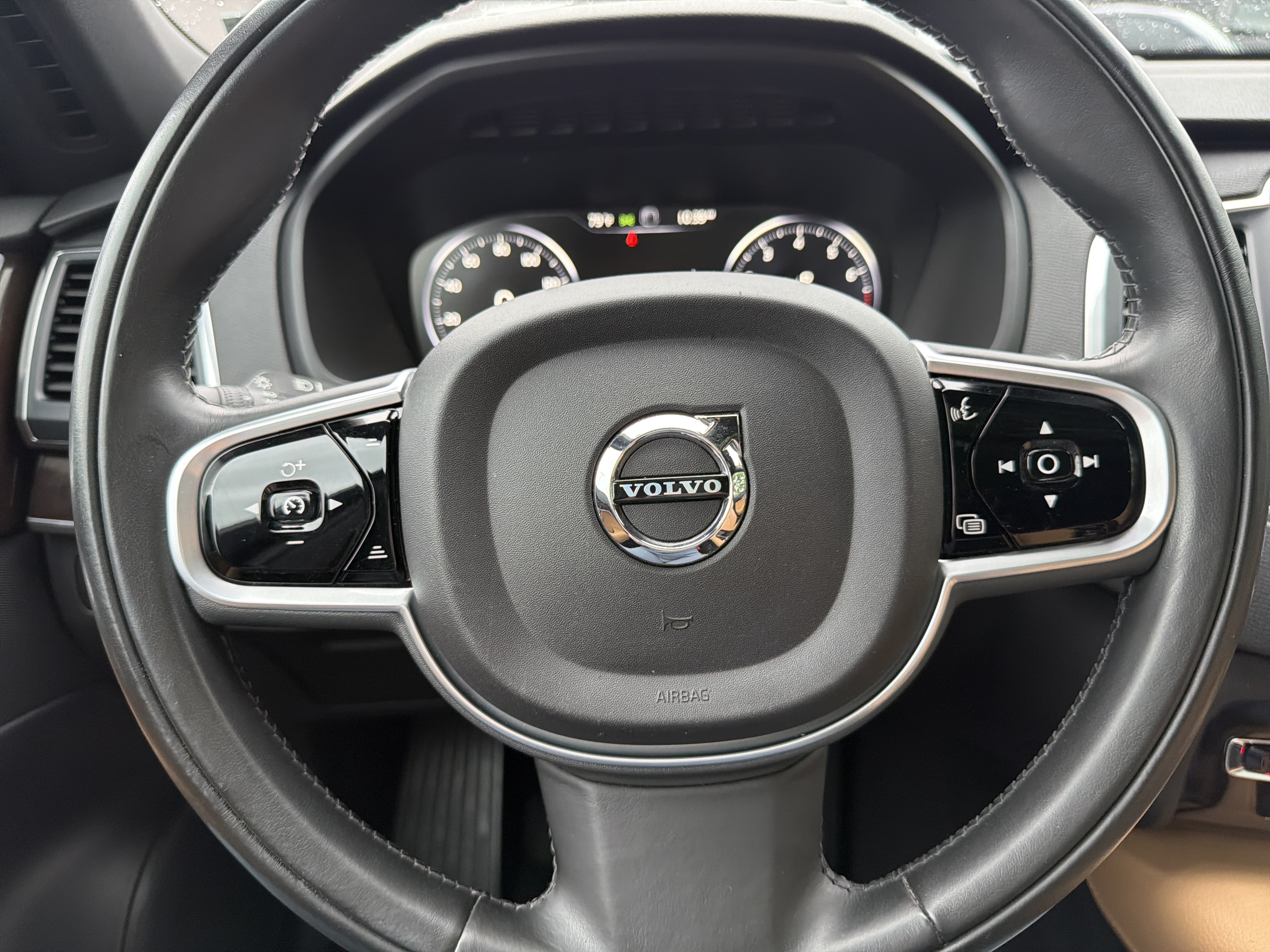 Used 2019 Volvo XC90 T6 Momentum w/ Advanced Package AWD/4WD image 23