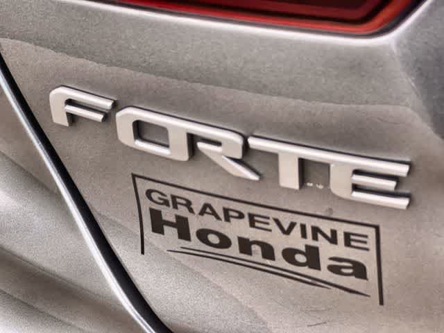 Used 2022 Kia Forte GT-Line FWD image 8