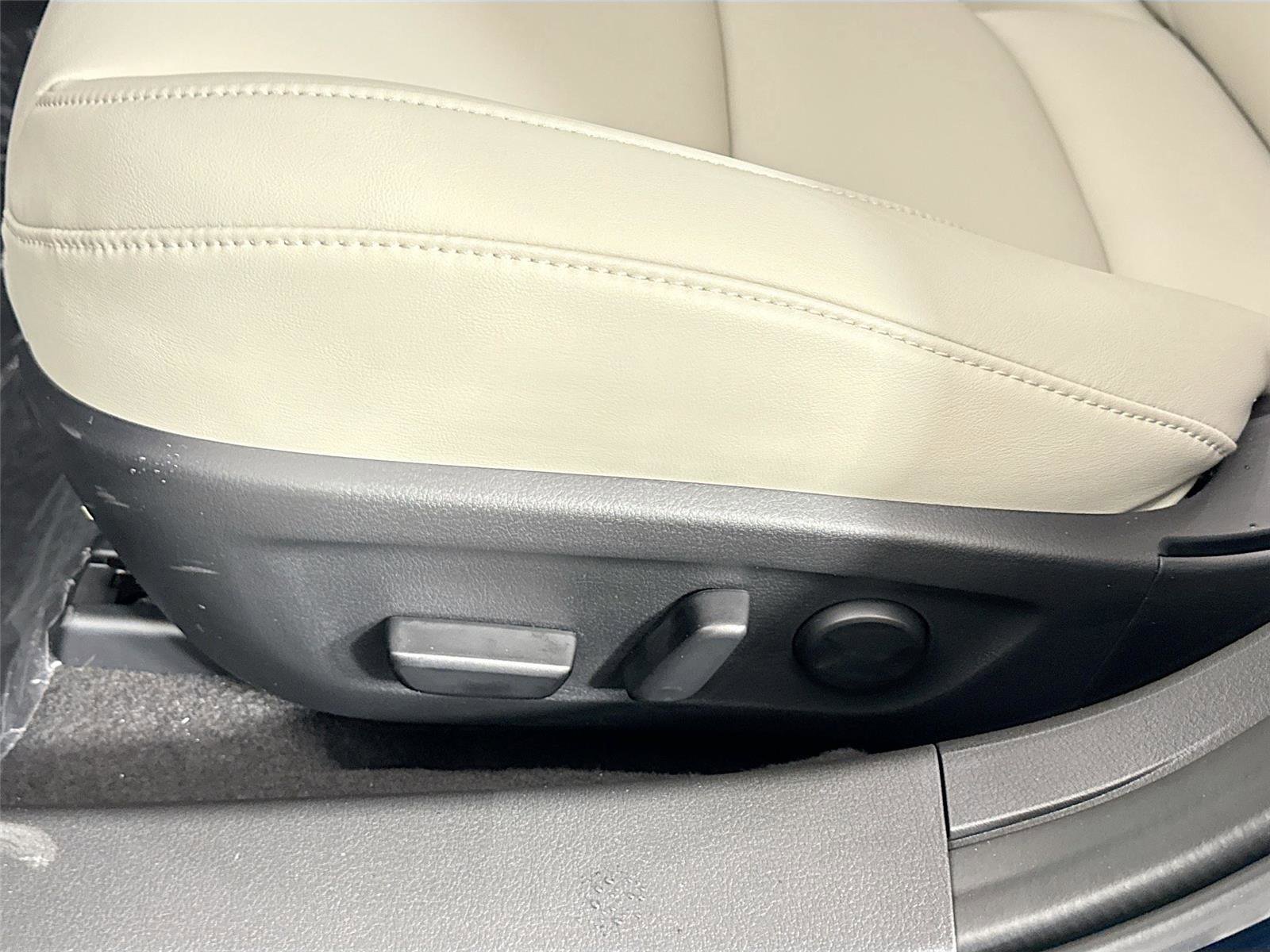 New 2026 MAZDA MAZDA3 2.5 S Sedan w/ Preferred Pkg image 30