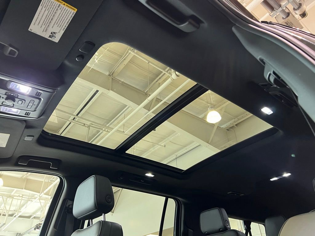 Used 2024 GMC Yukon XL Denali image 16