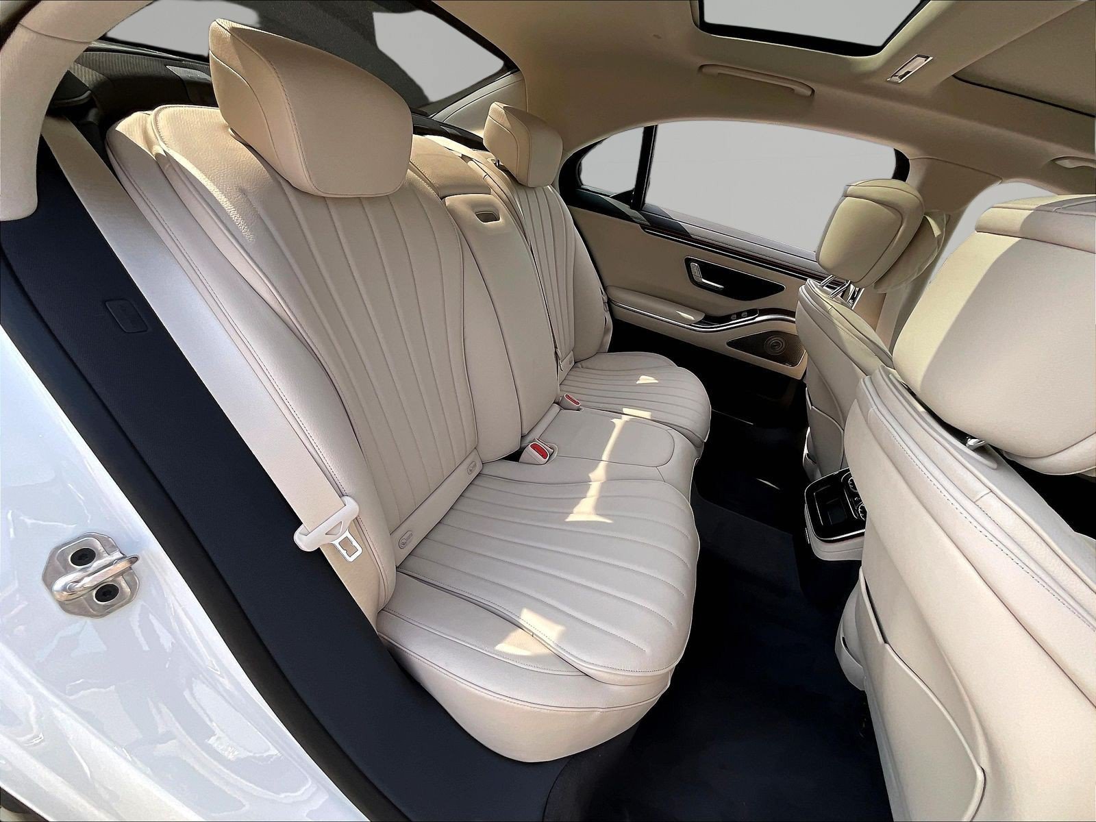 New 2027 Mercedes-Benz S 500 4MATIC image 19