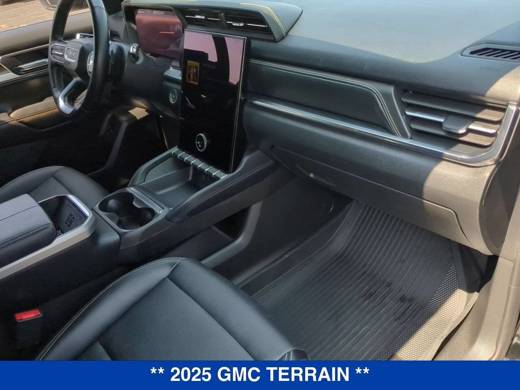 Used 2025 GMC Terrain Elevation w/ Elevation Premium Package AWD/4WD image 22