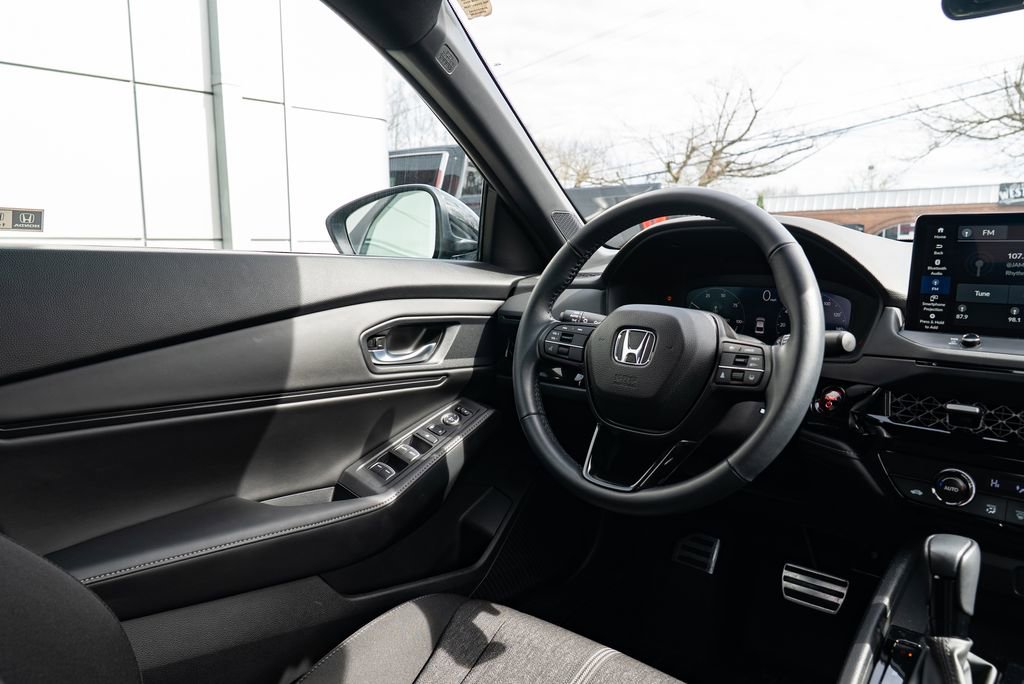 Used 2023 Honda Accord Sport image 11