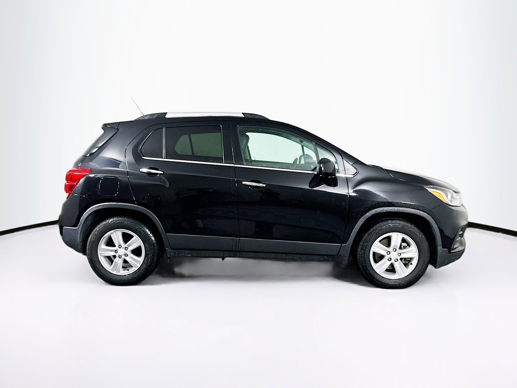 Used 2020 Chevrolet Trax LT w/ Driver Confidence Package image 10
