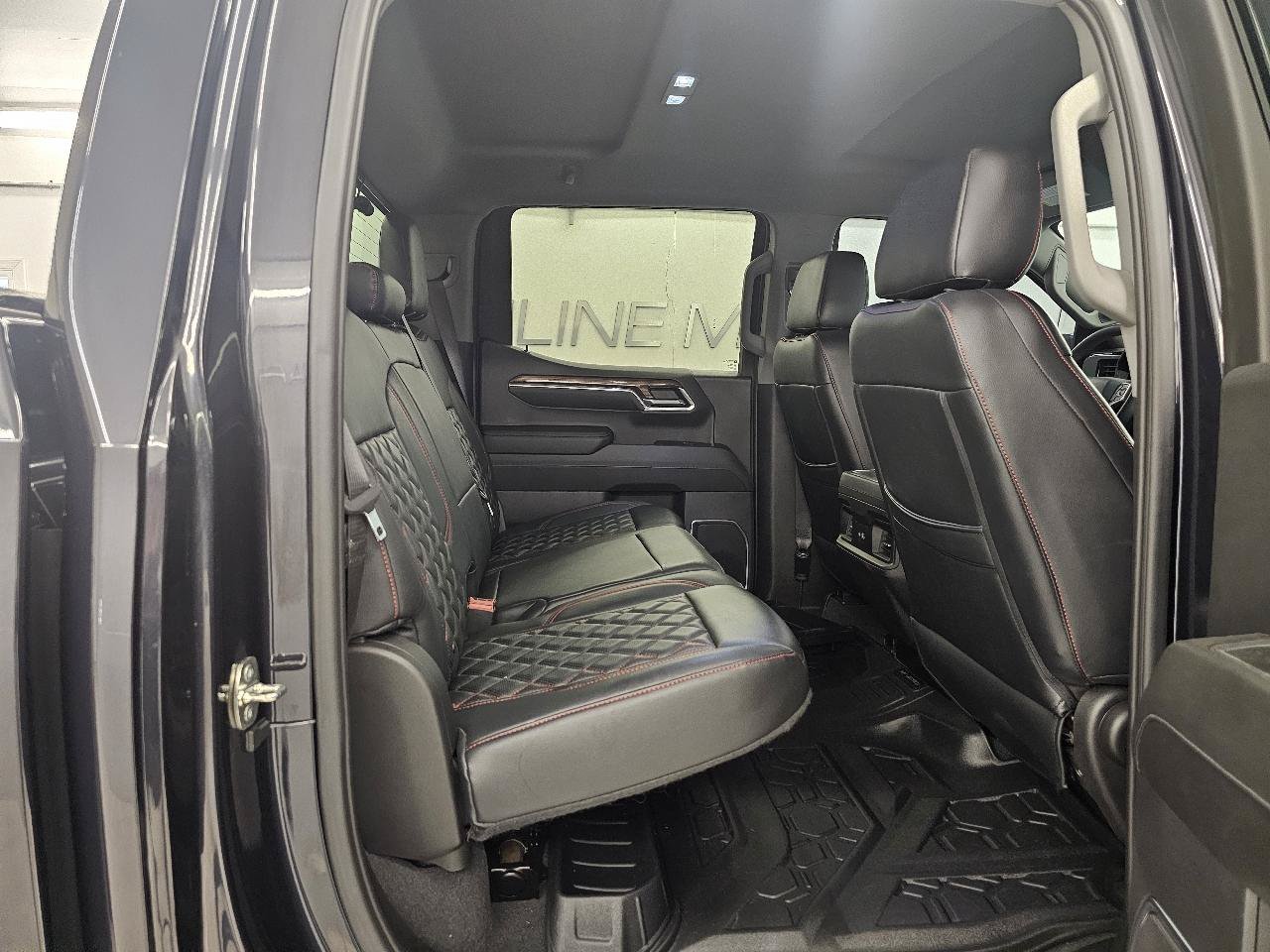 Used 2023 Chevrolet Silverado 1500 RST w/ Convenience Package II AWD/4WD image 27